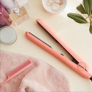 Amika Coral Hair Straightener